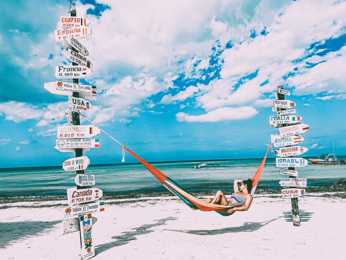 Vista aérea de la Gran Barrera de Coral en Australia con aguas turquesas cristalinas